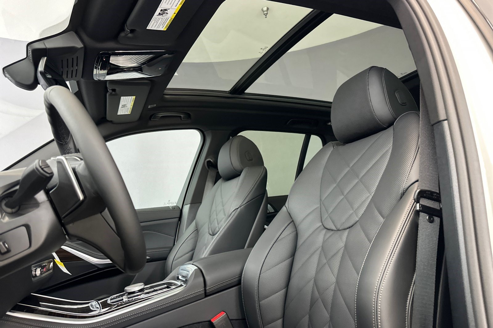 2026 BMW X5 40i - Photo 14