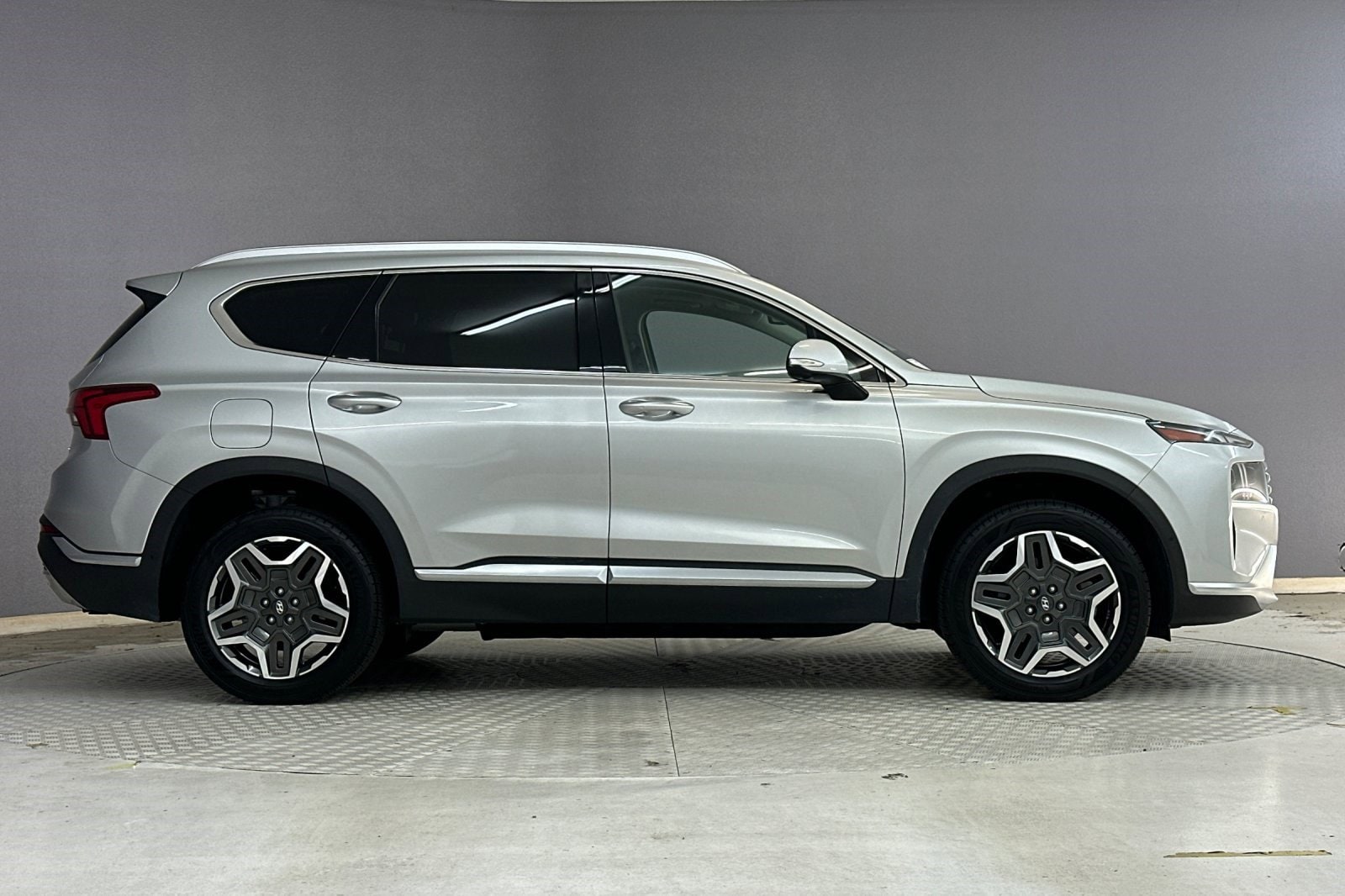 2022 Hyundai Santa Fe Plug-In Hybrid Limited photo 3