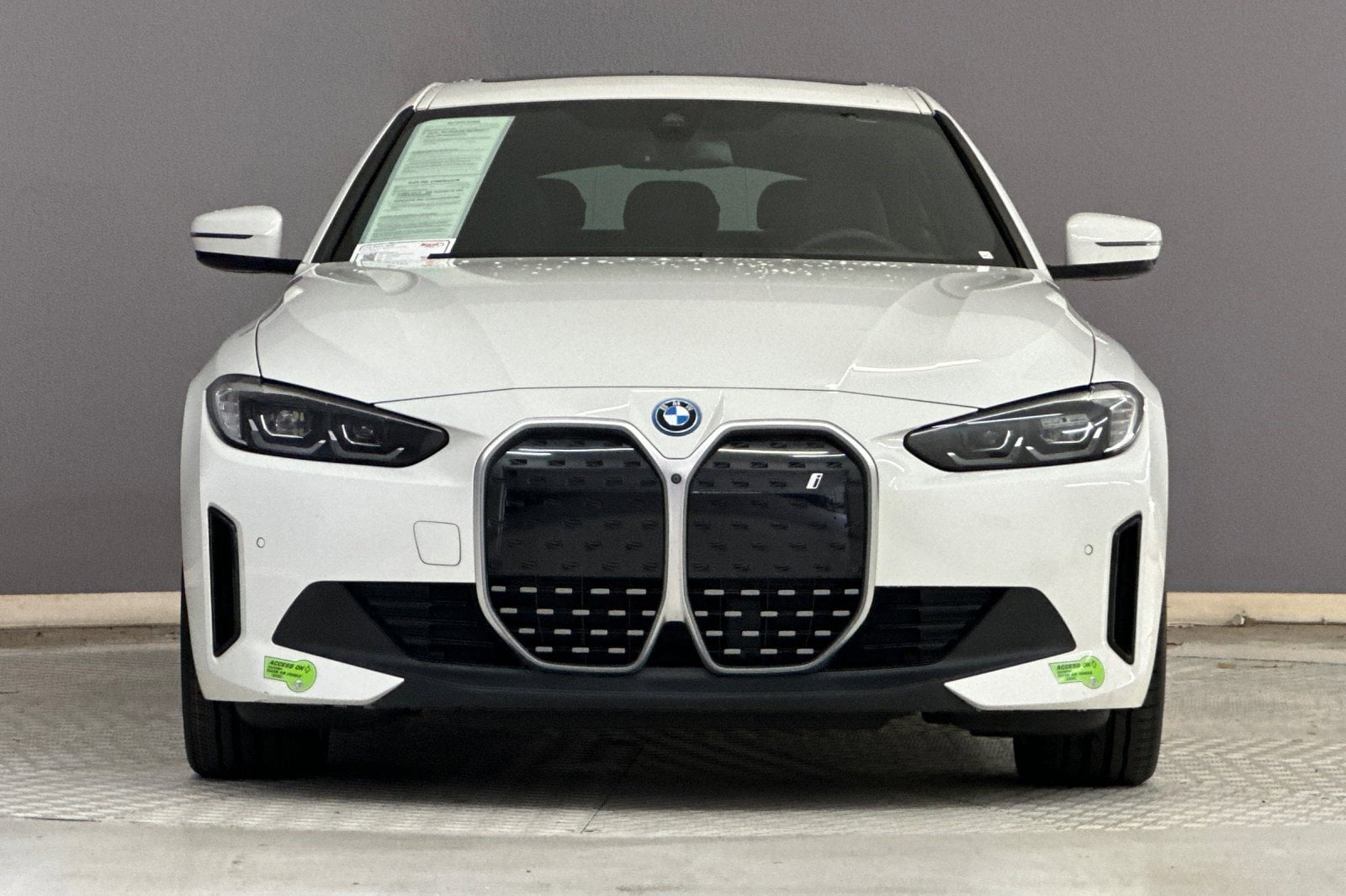 2023 BMW i4 eDrive35 photo 4