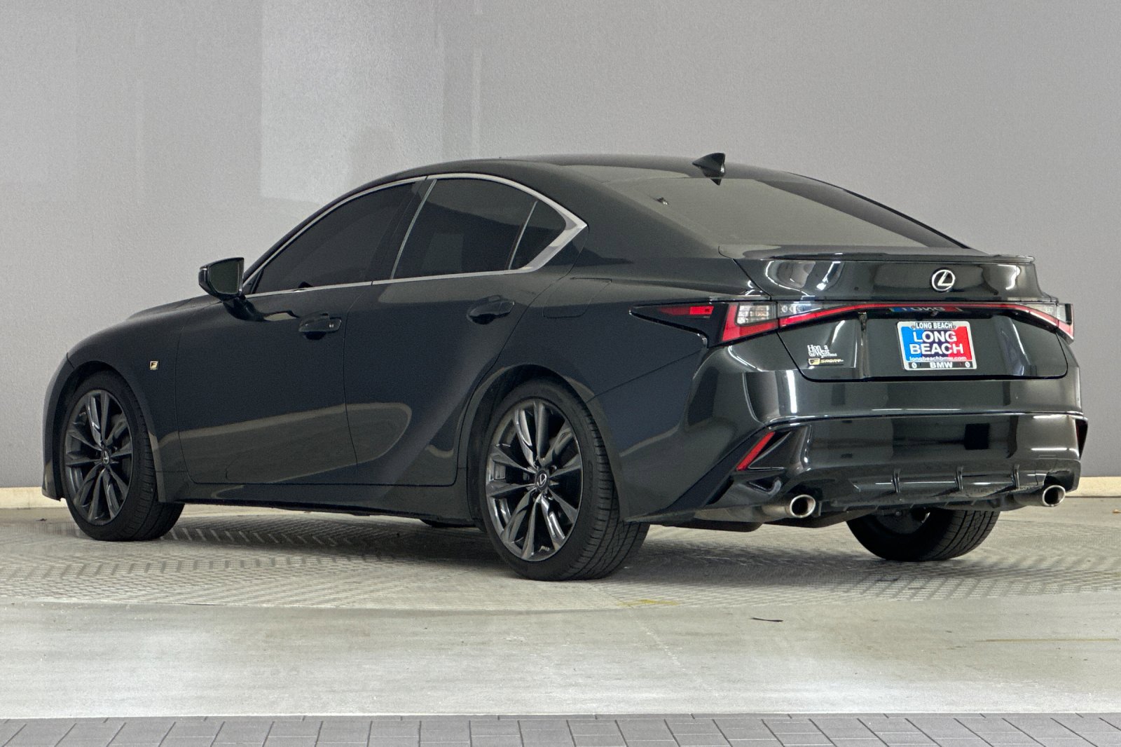 2022 Lexus IS 350 F SPORT photo 3