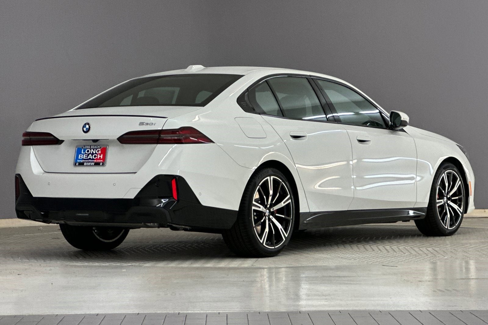 2026 BMW 5 Series 530i - Photo 8