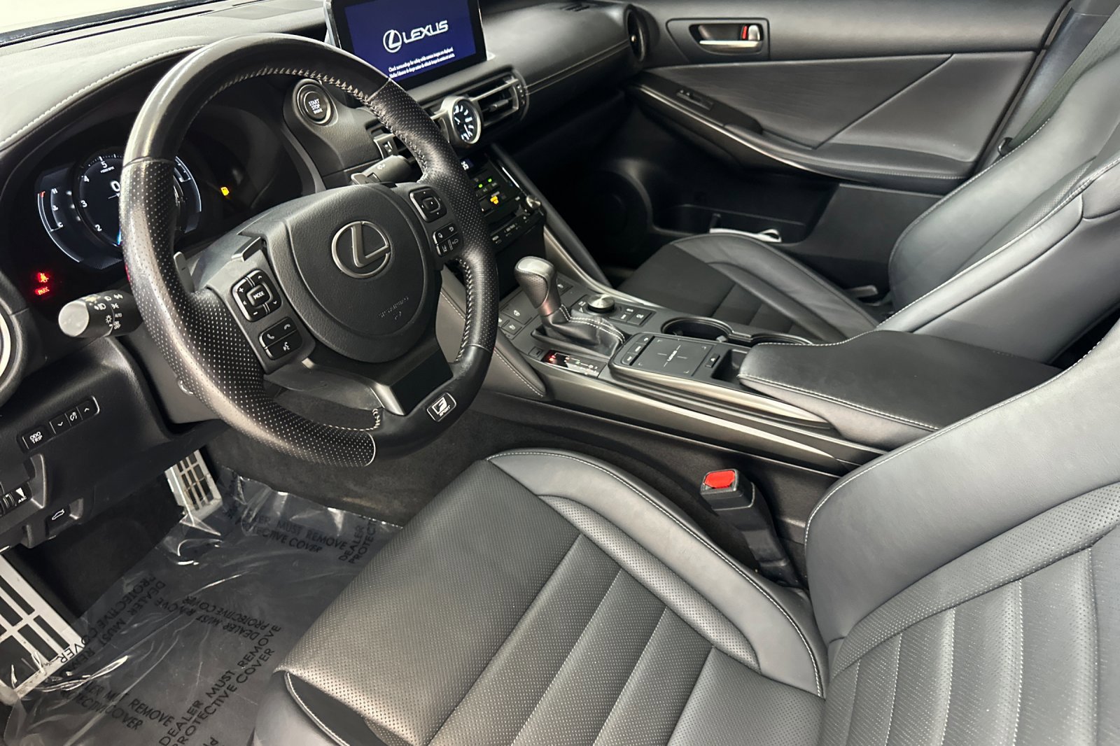 2022 Lexus IS 350 F SPORT photo 4