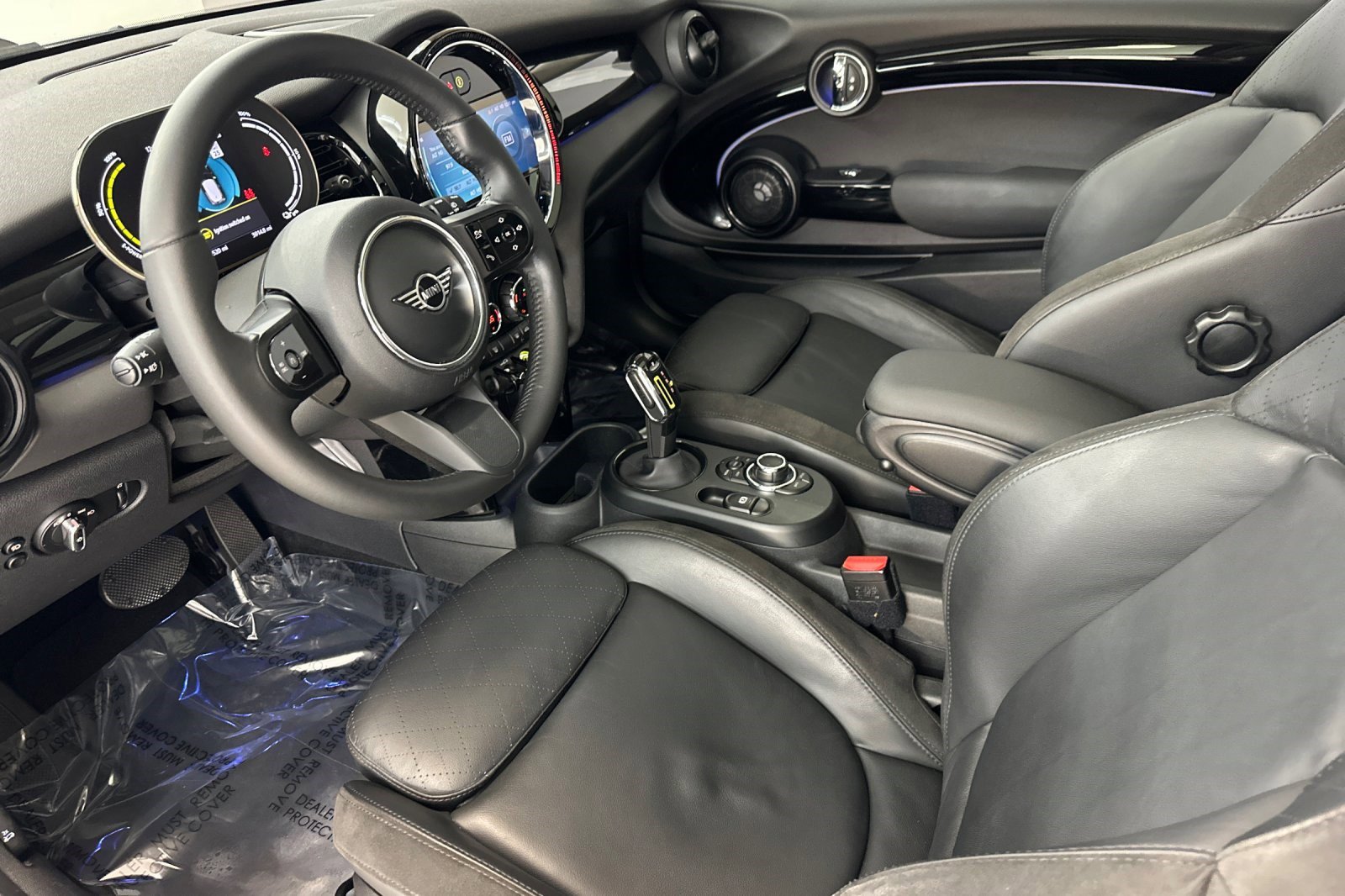 2023 Mini Cooper 2 Door Hardtop photo 4