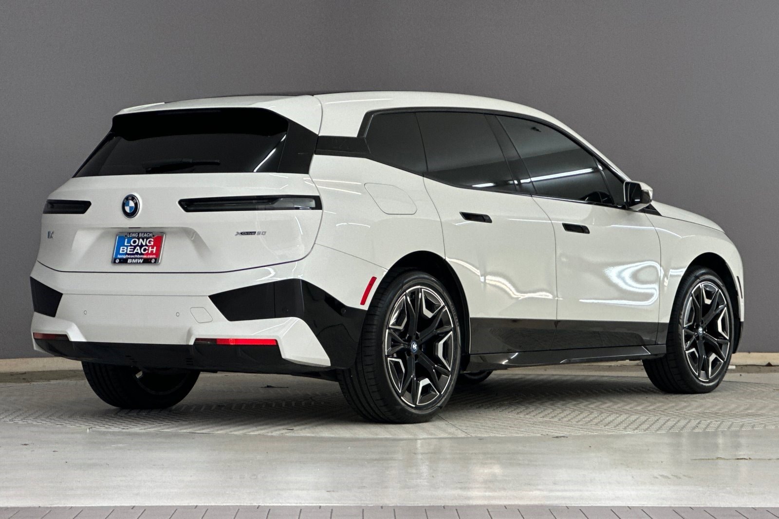 2024 BMW iX xDrive50 photo 3