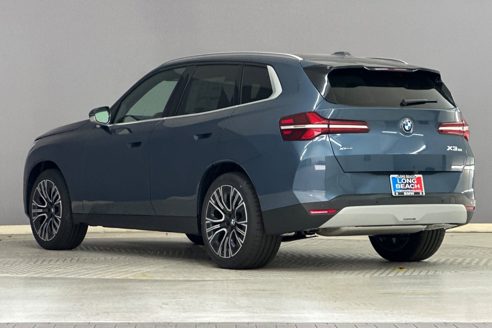 2025 BMW X3 30 xDrive photo 2