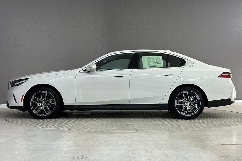 New 2027 BMW 530i Sedan