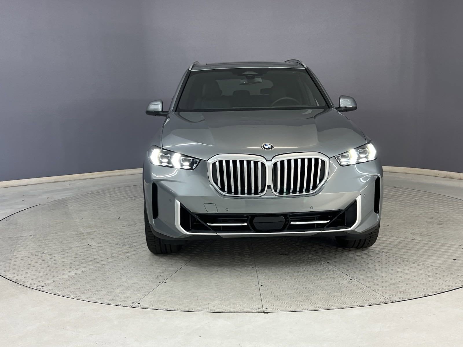 Used 2025 BMW X5 40i with VIN 5UX13EU08S9W56236 for sale in Long Beach, CA