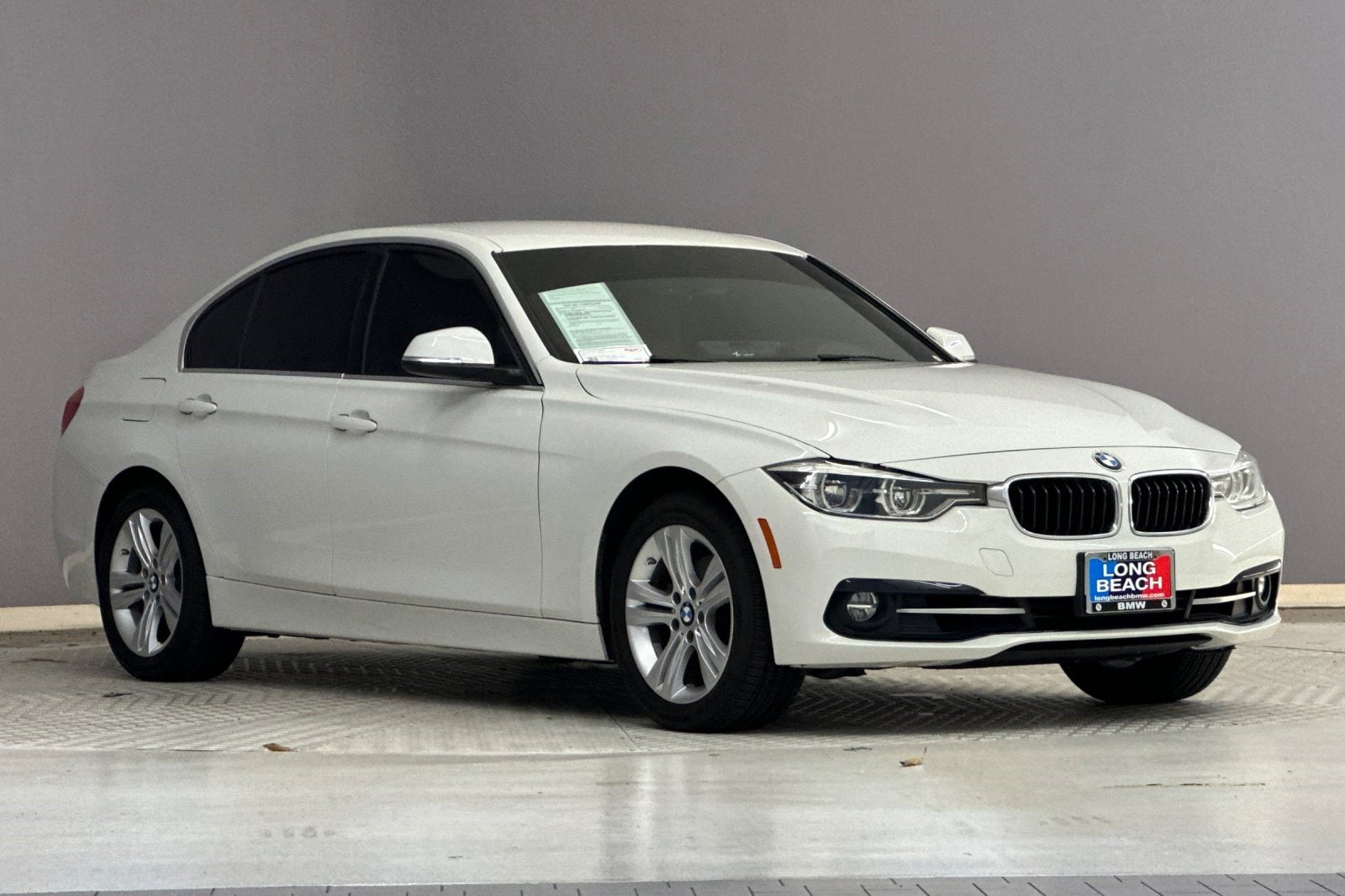 2018 BMW 330i photo 6