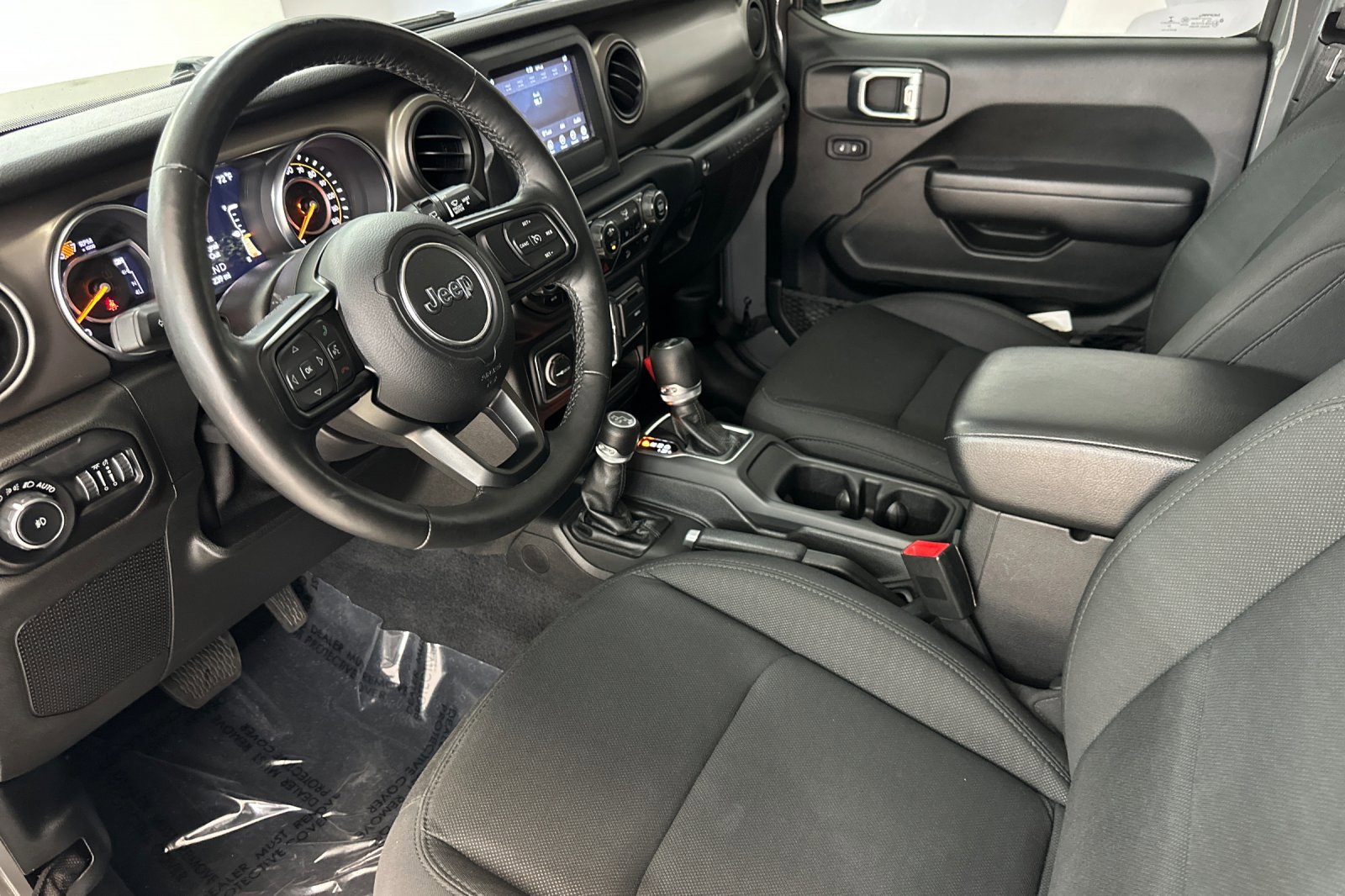 2020 Jeep Wrangler Unlimited Sport Willys photo 4