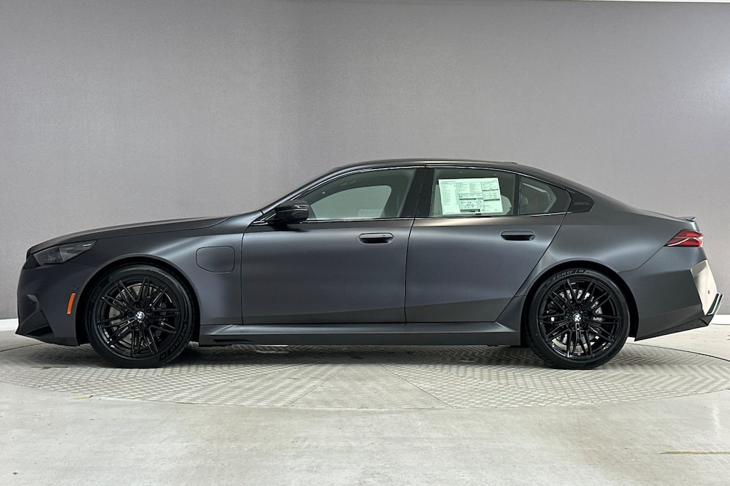 New 2027 BMW M5 Sedan
