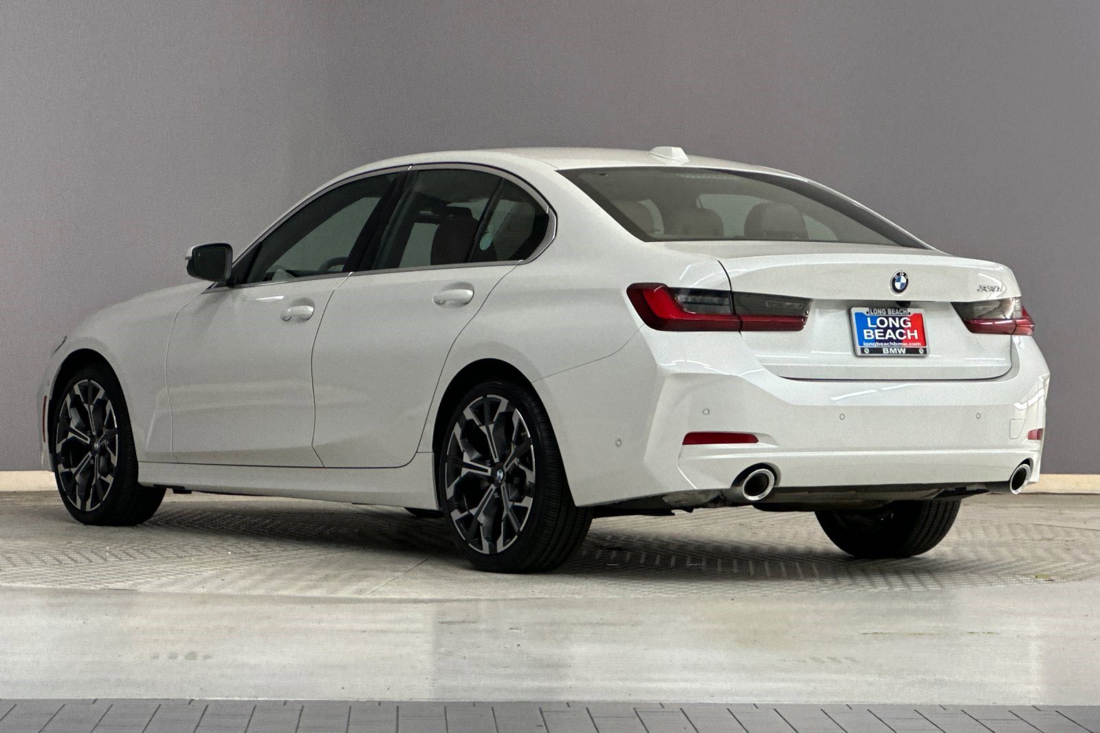 2025 Bmw 330i photo 2