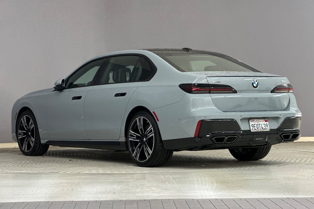 Certified 2023 BMW 760i xDrive Sedan