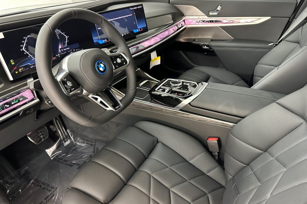 New 2026 BMW 750e xDrive Sedan