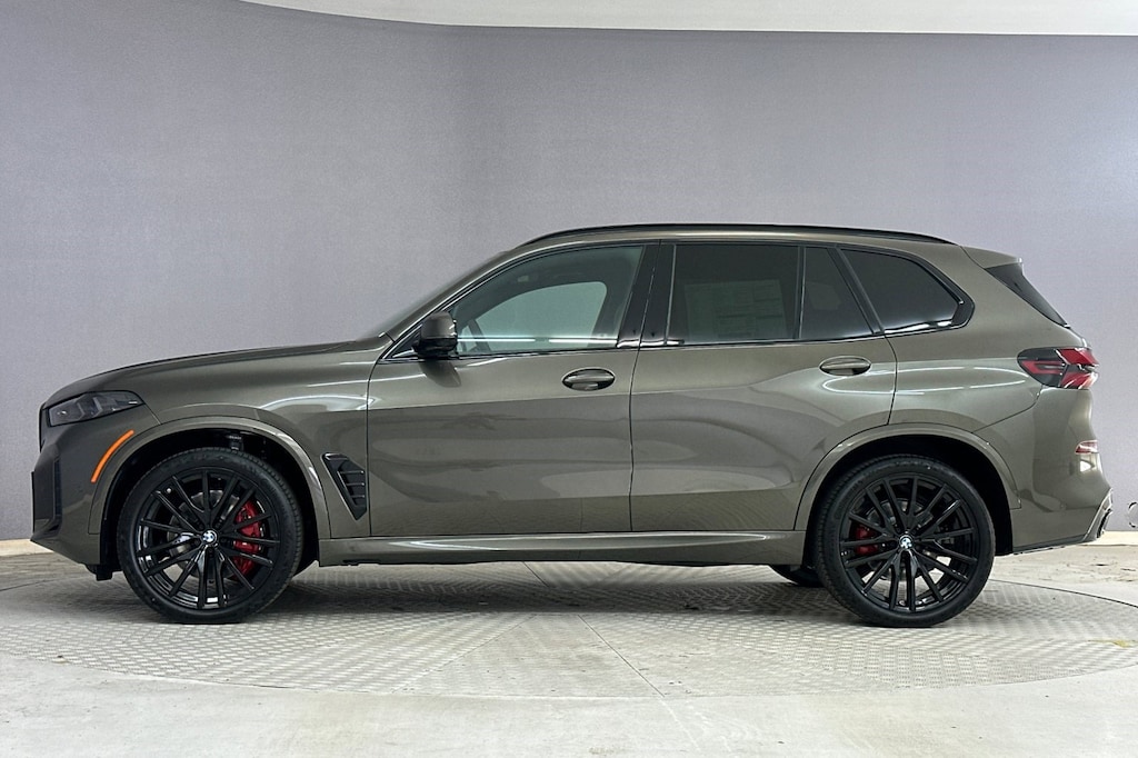 New 2026 BMW X5 sDrive40i SUV