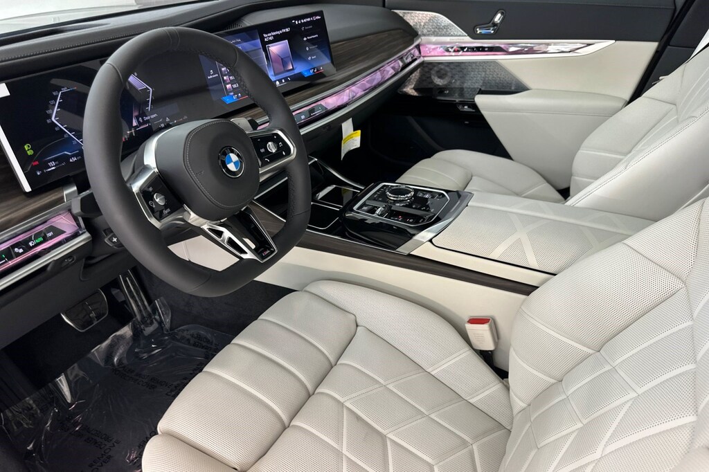 New 2026 BMW 760i xDrive Sedan