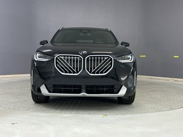 2025 BMW X3 30 xDrive photo 2