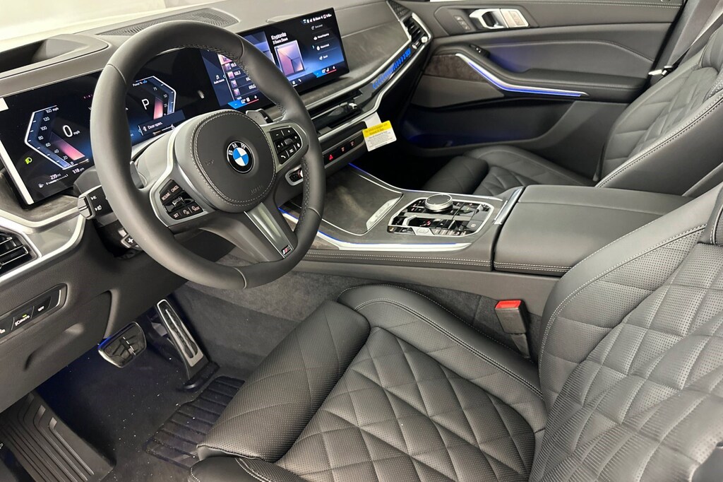 New 2026 BMW X7 xDrive40i SUV