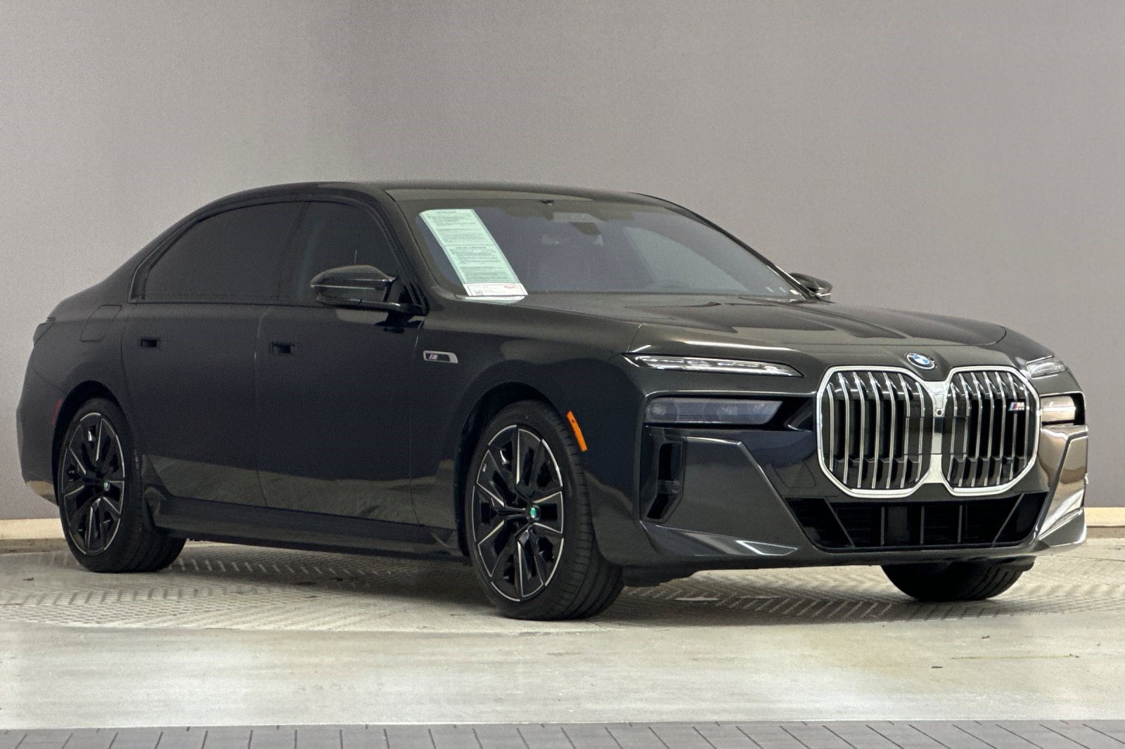 2024 BMW i7 M70 photo 5