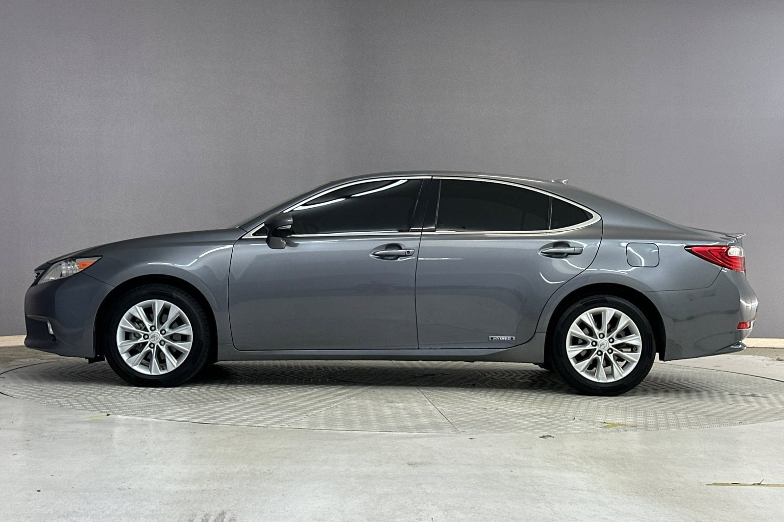 Used 2015 Lexus ES 300h with VIN JTHBW1GGXF2087837 for sale in Long Beach, CA