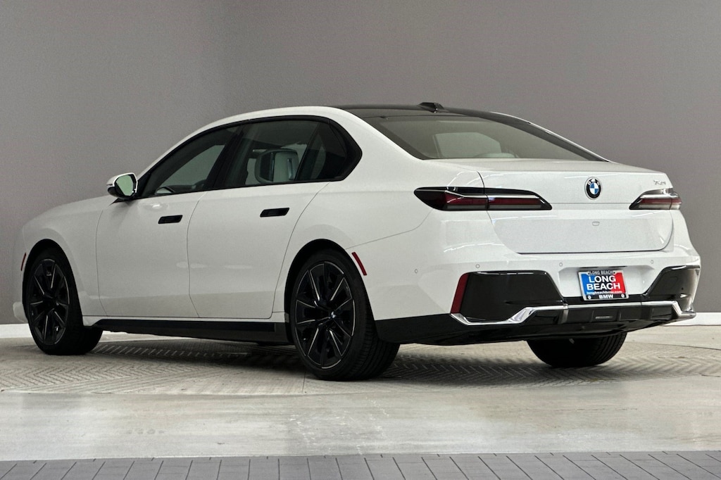 Certified 2023 BMW 740i Sedan