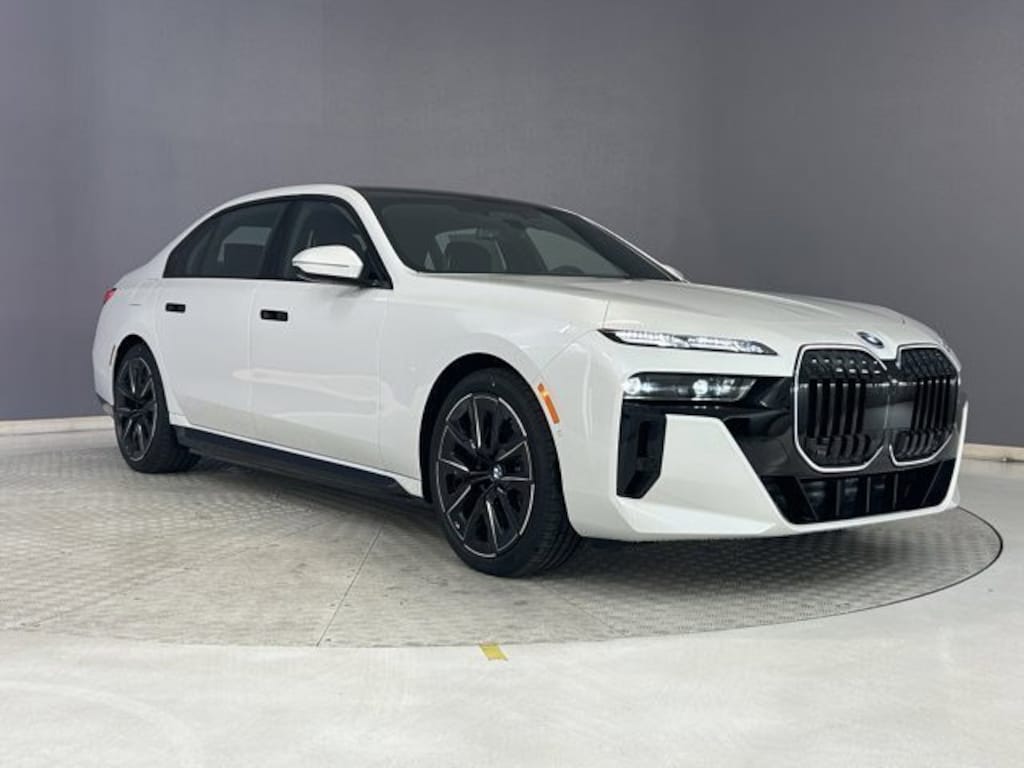 New 2025 BMW i7 xDrive60 Sedan