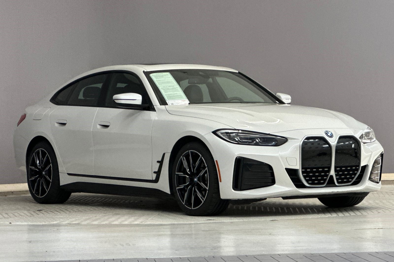 2023 BMW i4 eDrive40 photo 5