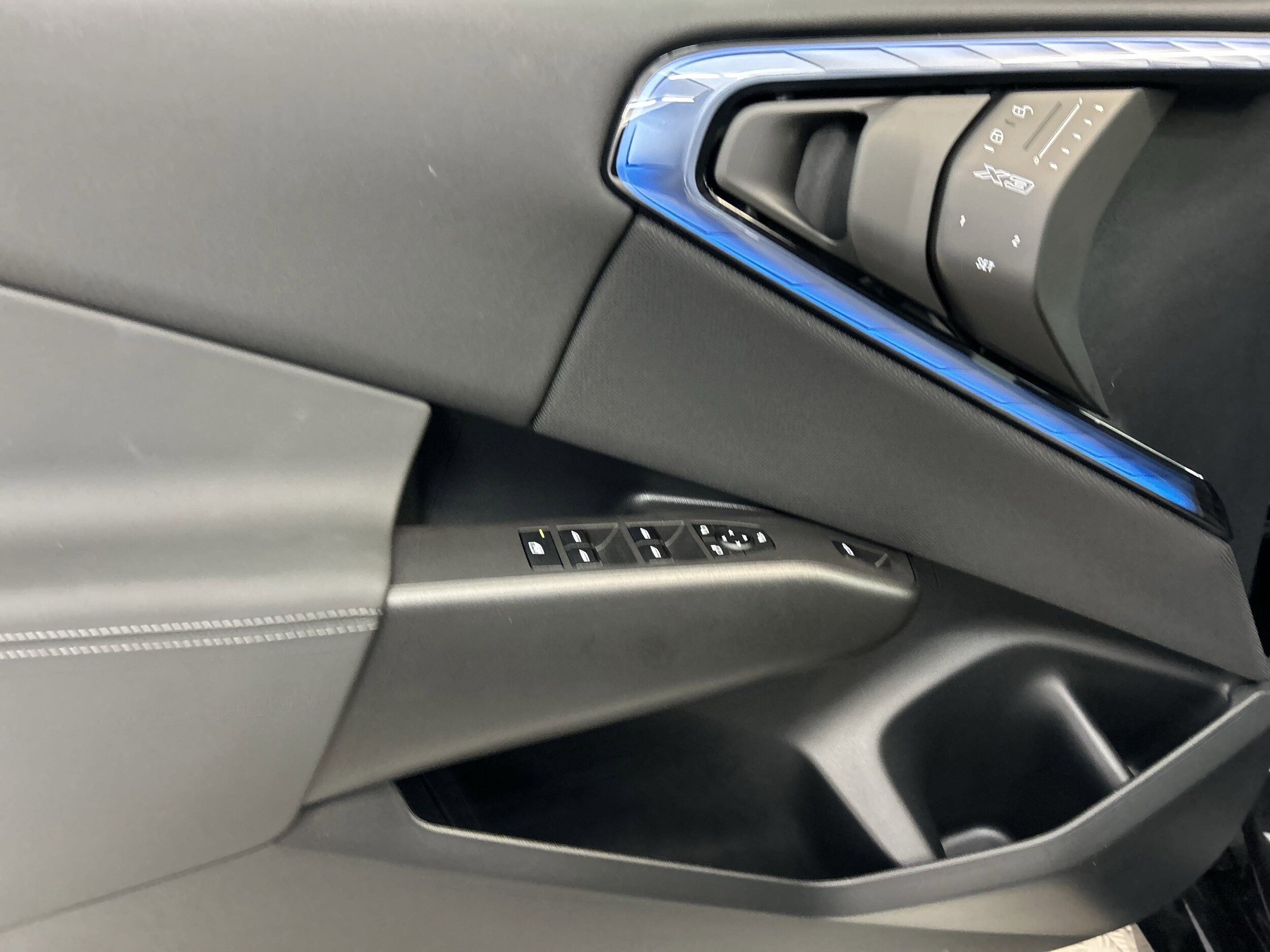 2025 Bmw X3 30x Drive photo 3