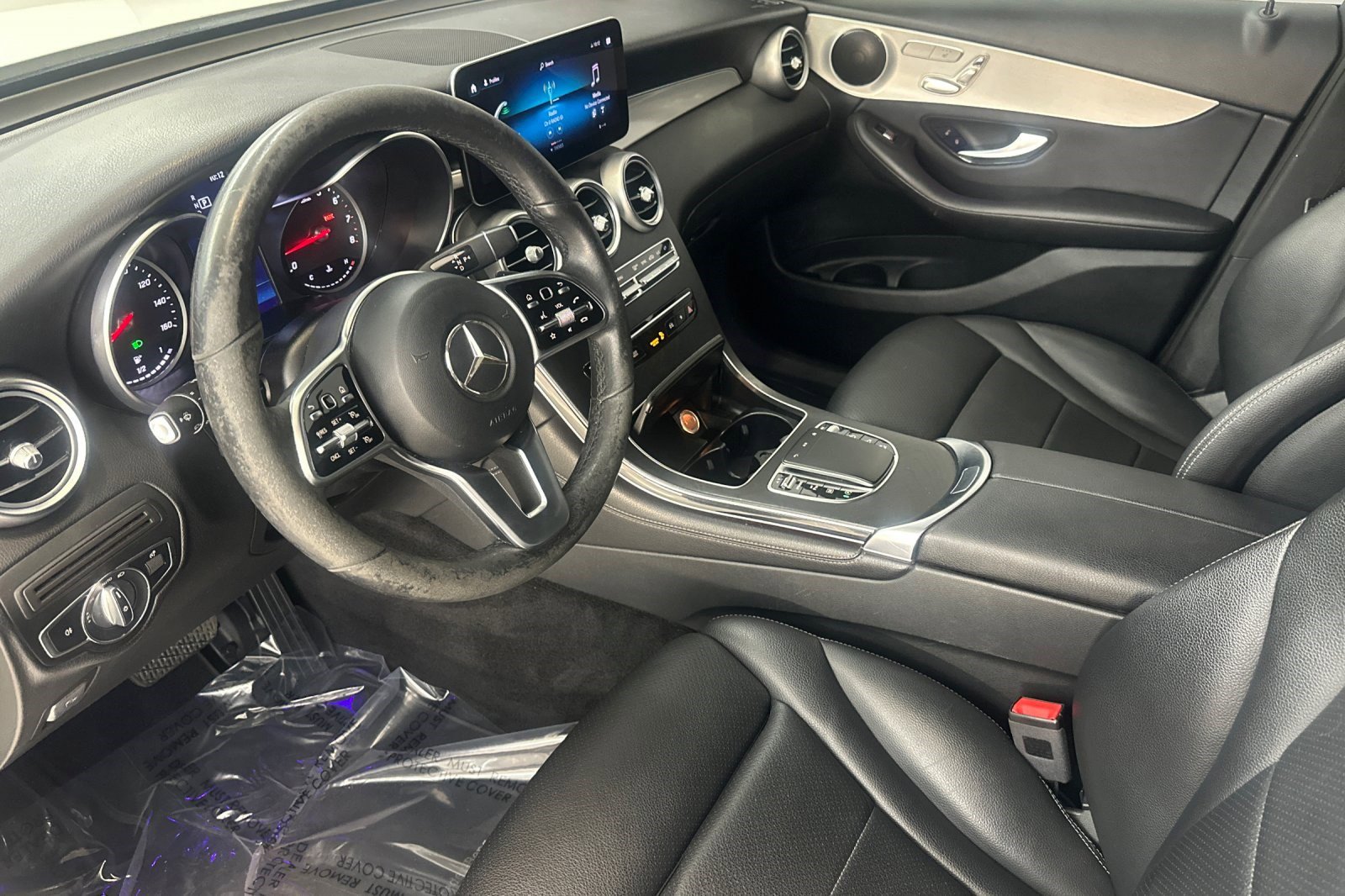 2021 Mercedes Benz GLC 300 photo 4