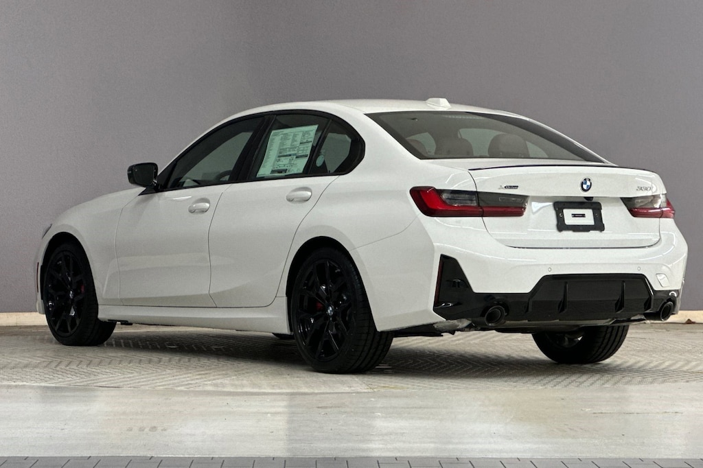 New 2026 BMW 330i xDrive Sedan