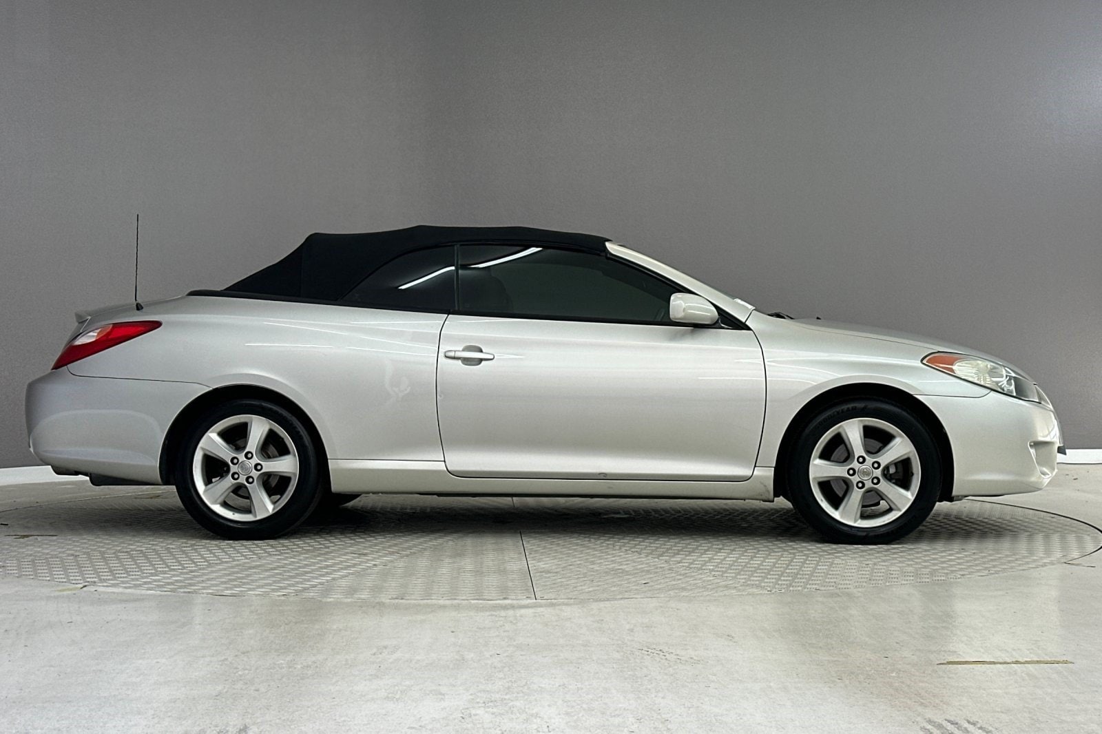 2005 Toyota Camry Solara SLE Convertible