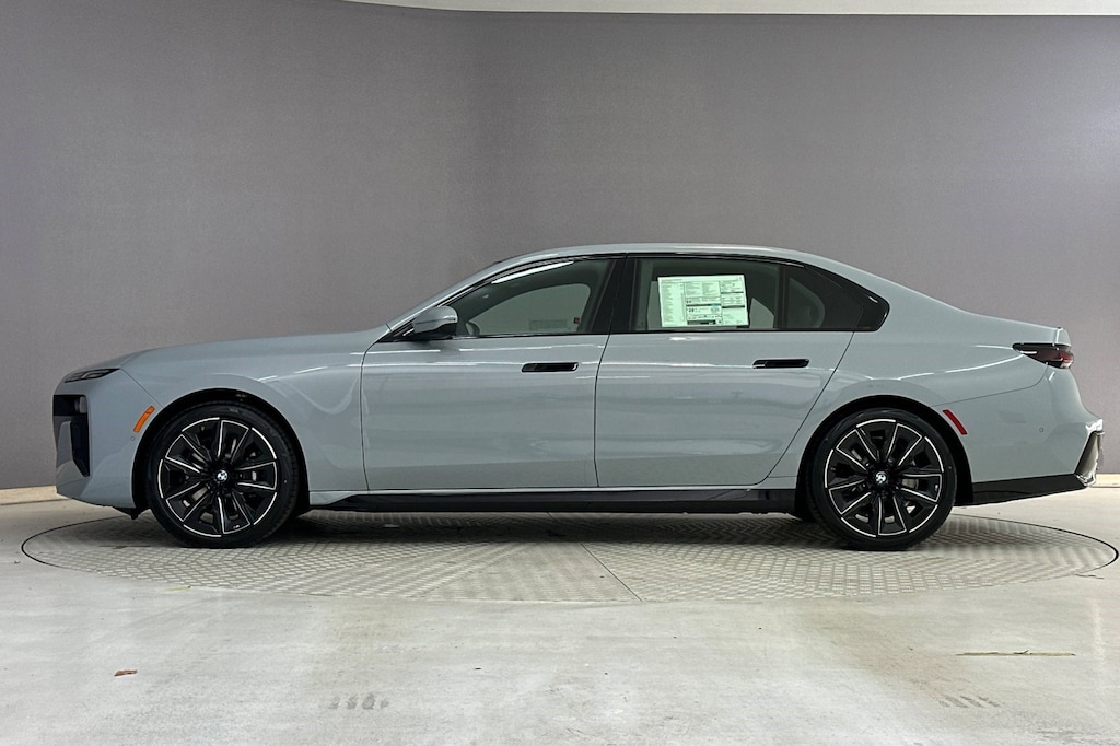 New 2026 BMW 740i Sedan
