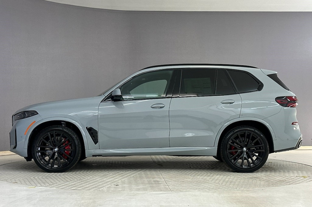 New 2026 BMW X5 sDrive40i SUV