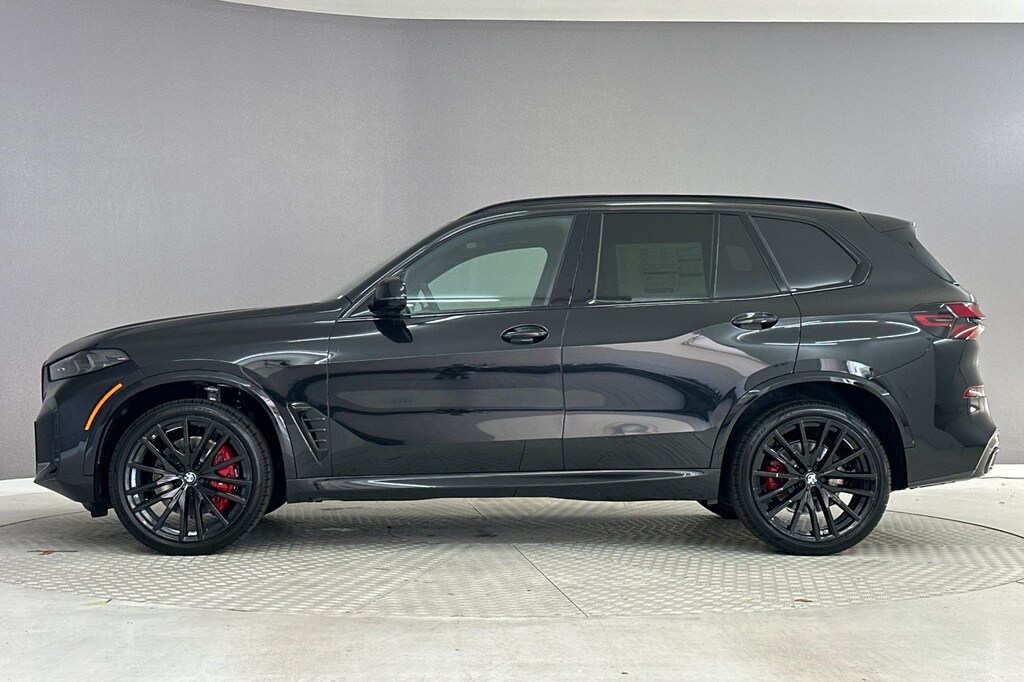 New 2026 BMW X5 sDrive40i SUV