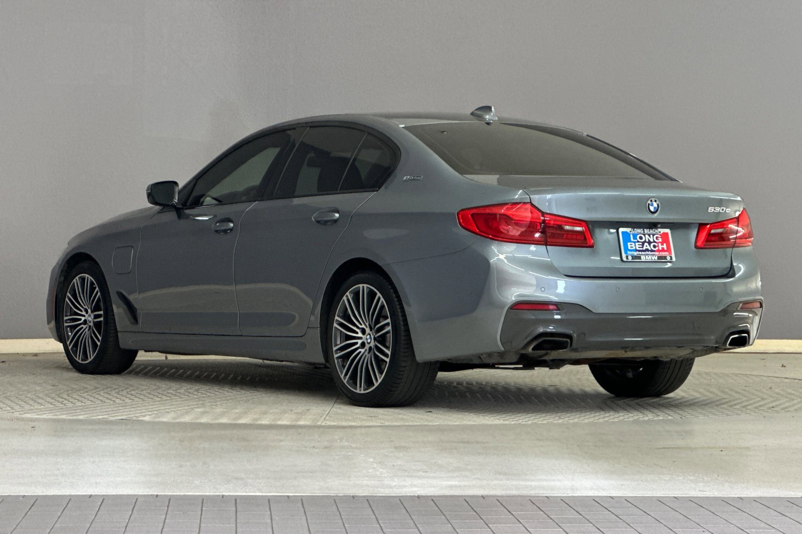 2019 Bmw 530e Sedan photo 3