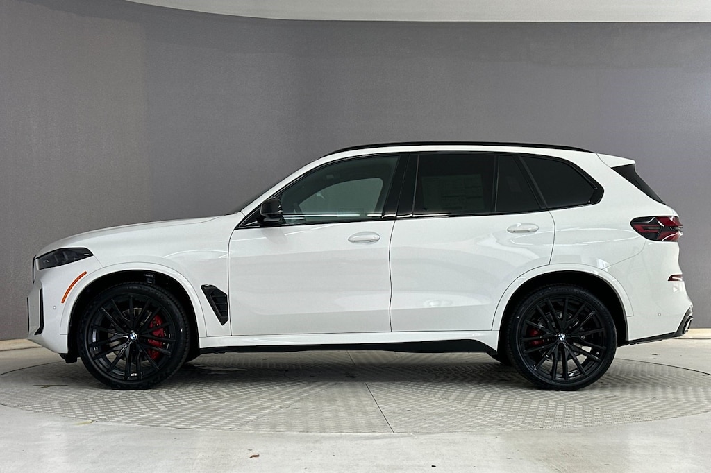 New 2026 BMW X5 sDrive40i SUV