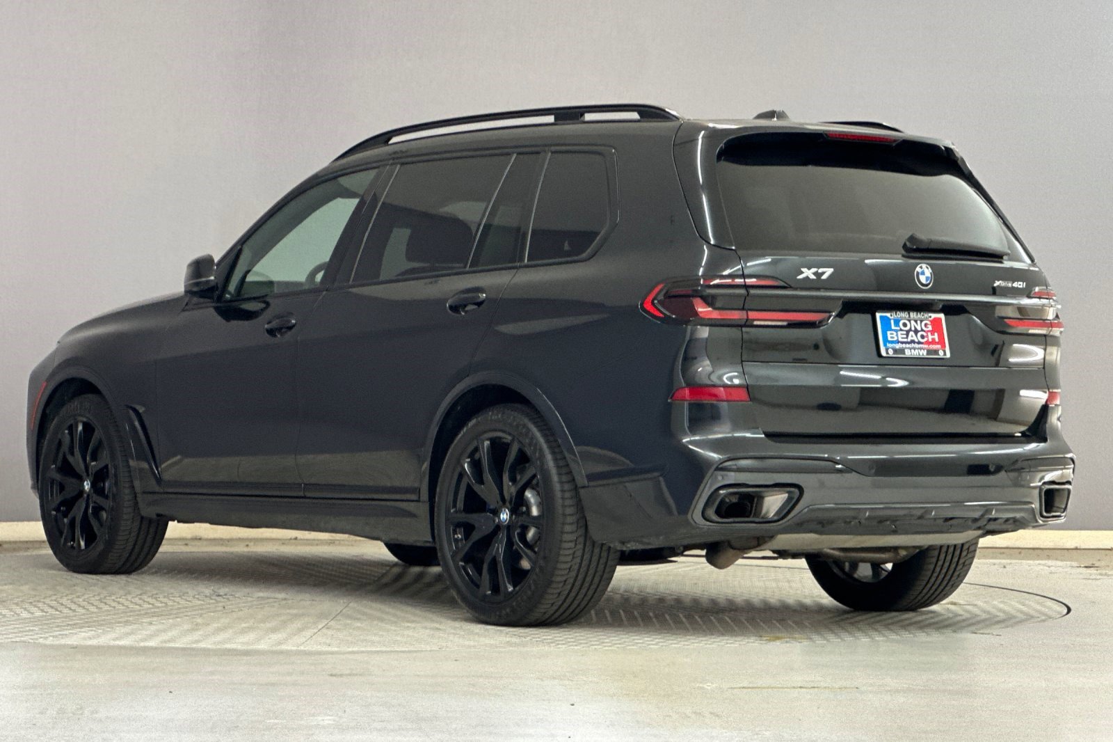 2024 BMW X7 xDrive40i photo 2