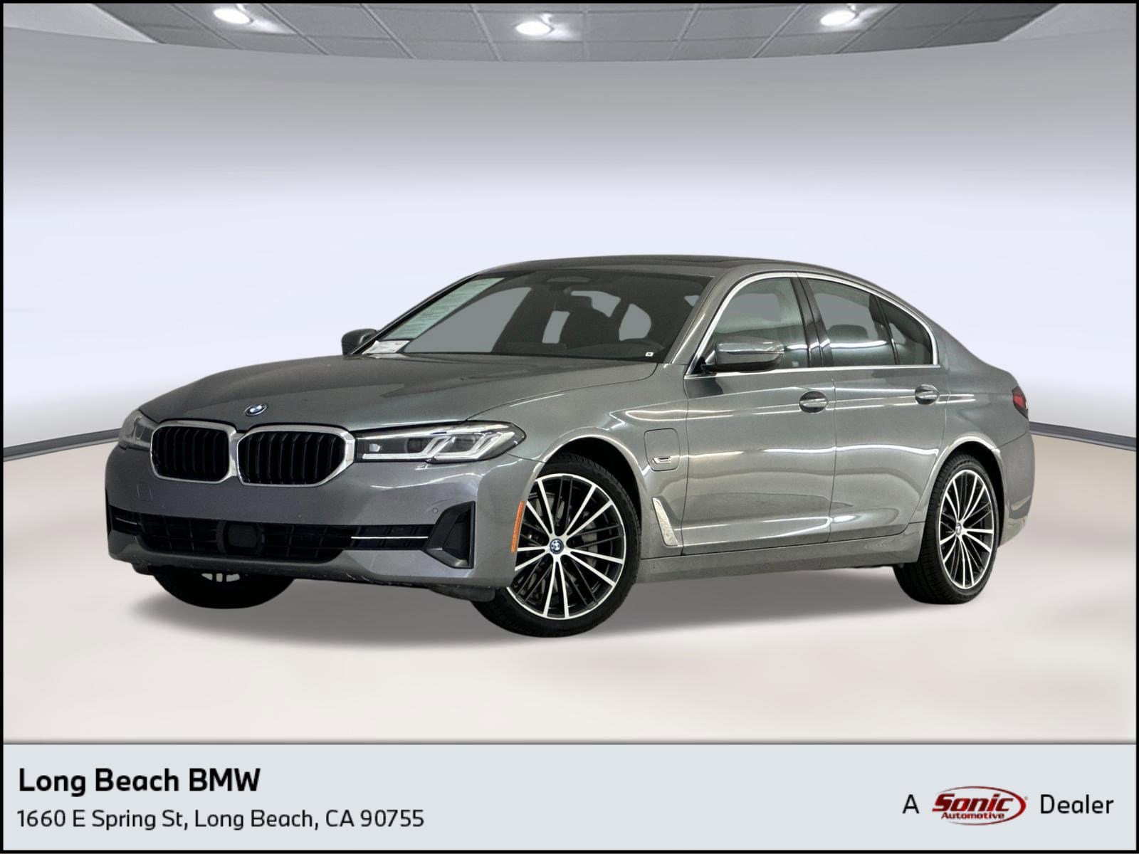 2023 BMW 5 Series 530e iPerformance Sedan's photo