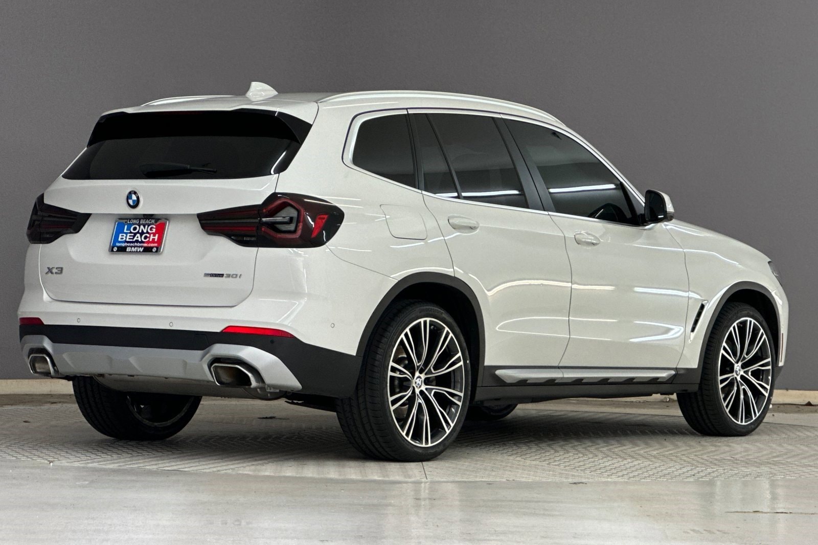2023 BMW X3 sDrive30i photo 3