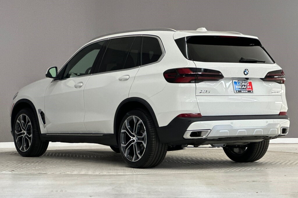 New 2026 BMW X5 sDrive40i SUV