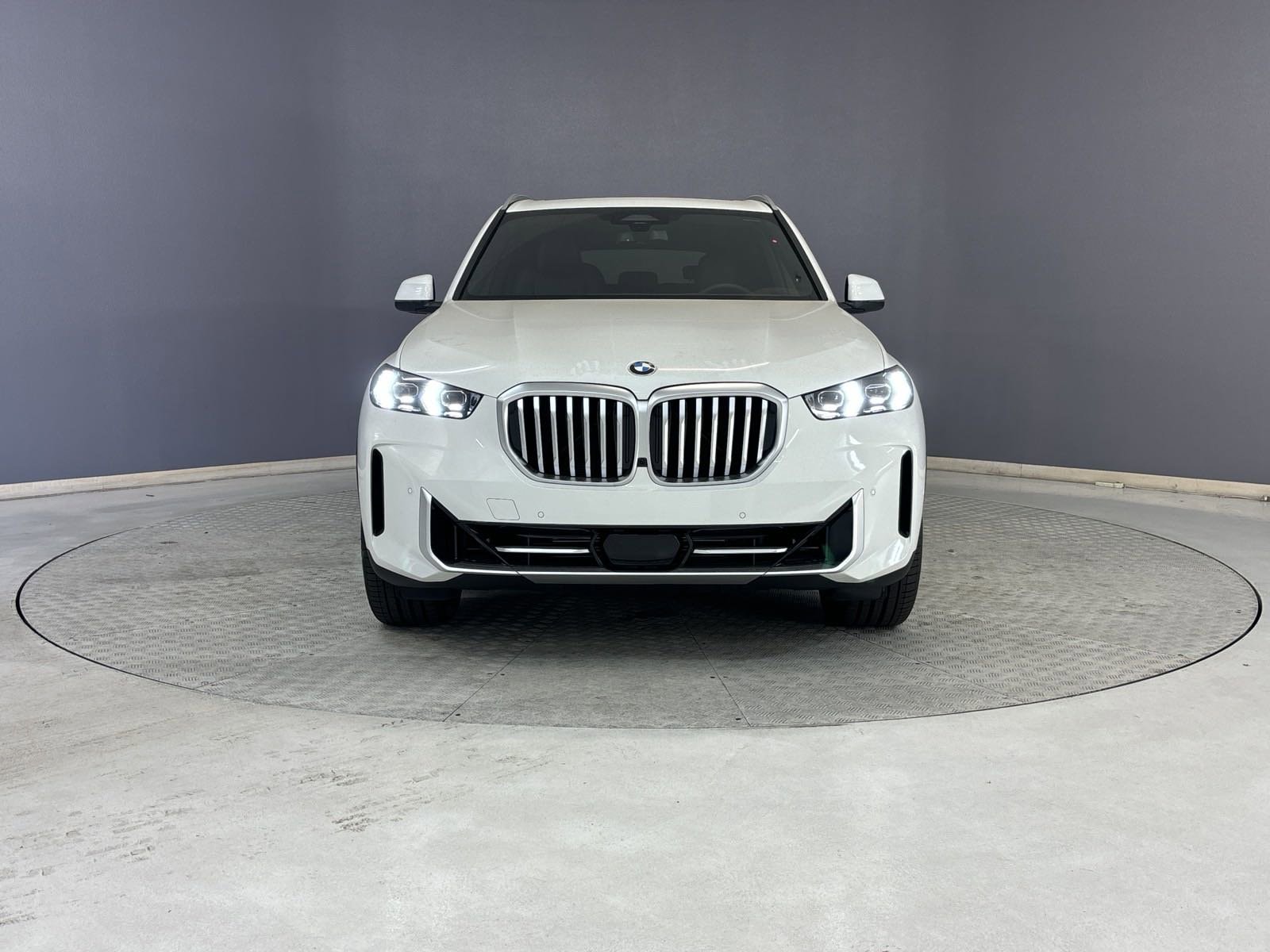 Used 2025 BMW X5 40i with VIN 5UX13EU00S9X95146 for sale in Long Beach, CA