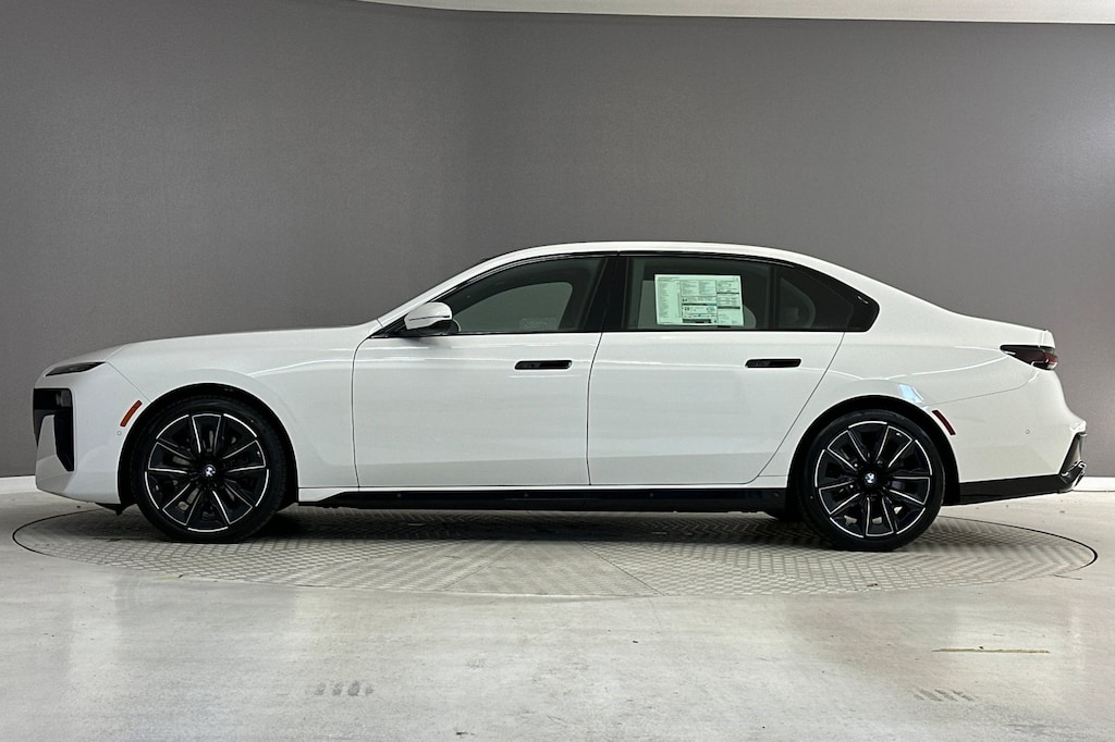 New 2026 BMW 760i xDrive Sedan