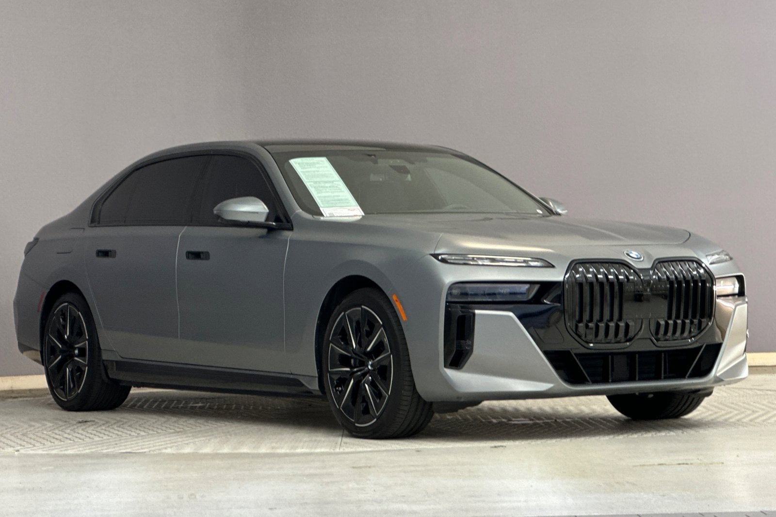 2023 BMW i7 xDrive60 photo 5