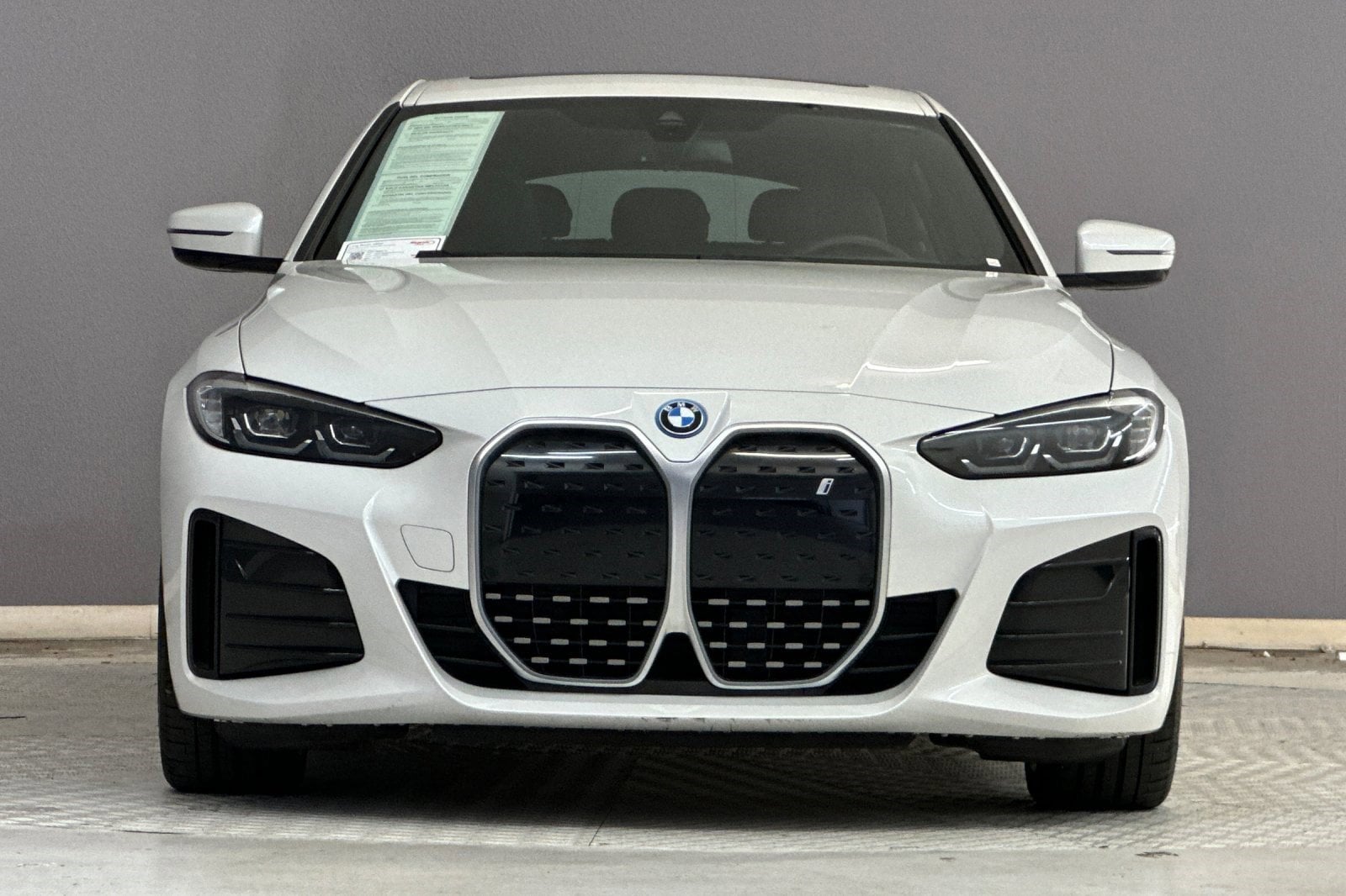 2023 BMW i4 eDrive40 photo 4