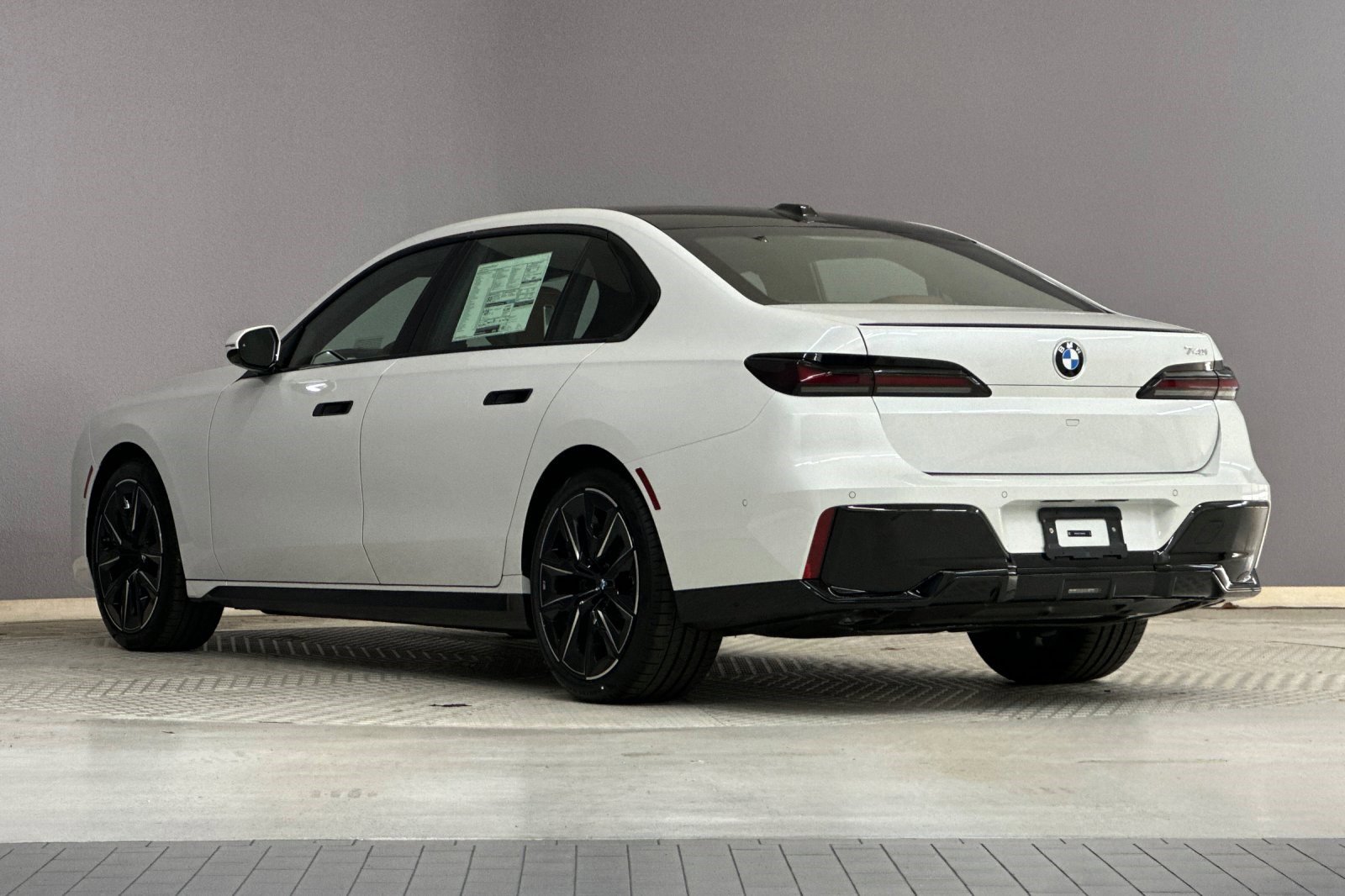 2026 Bmw 740i Sedan photo 3