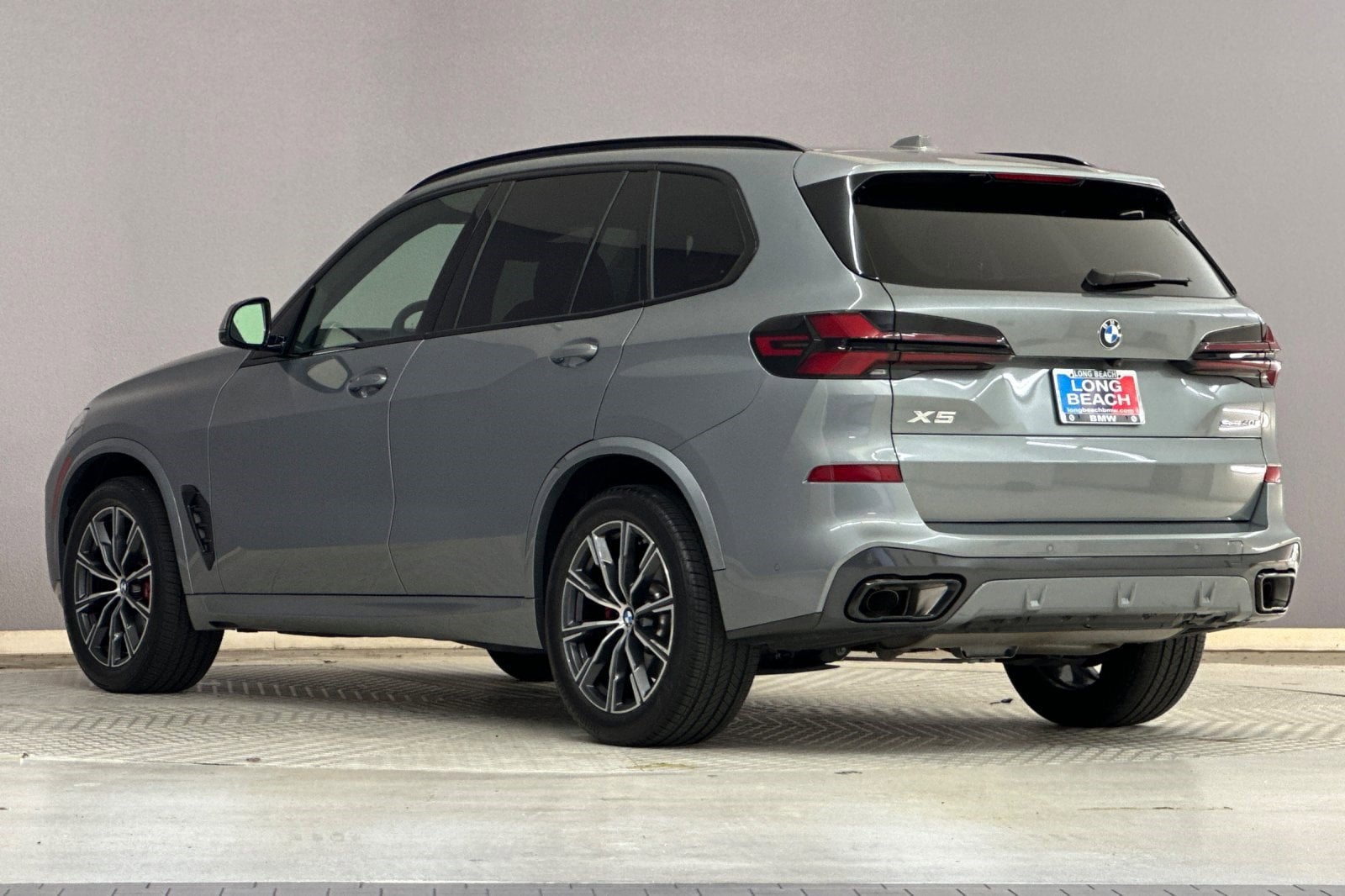 2025 BMW X5 sDrive40i photo 2