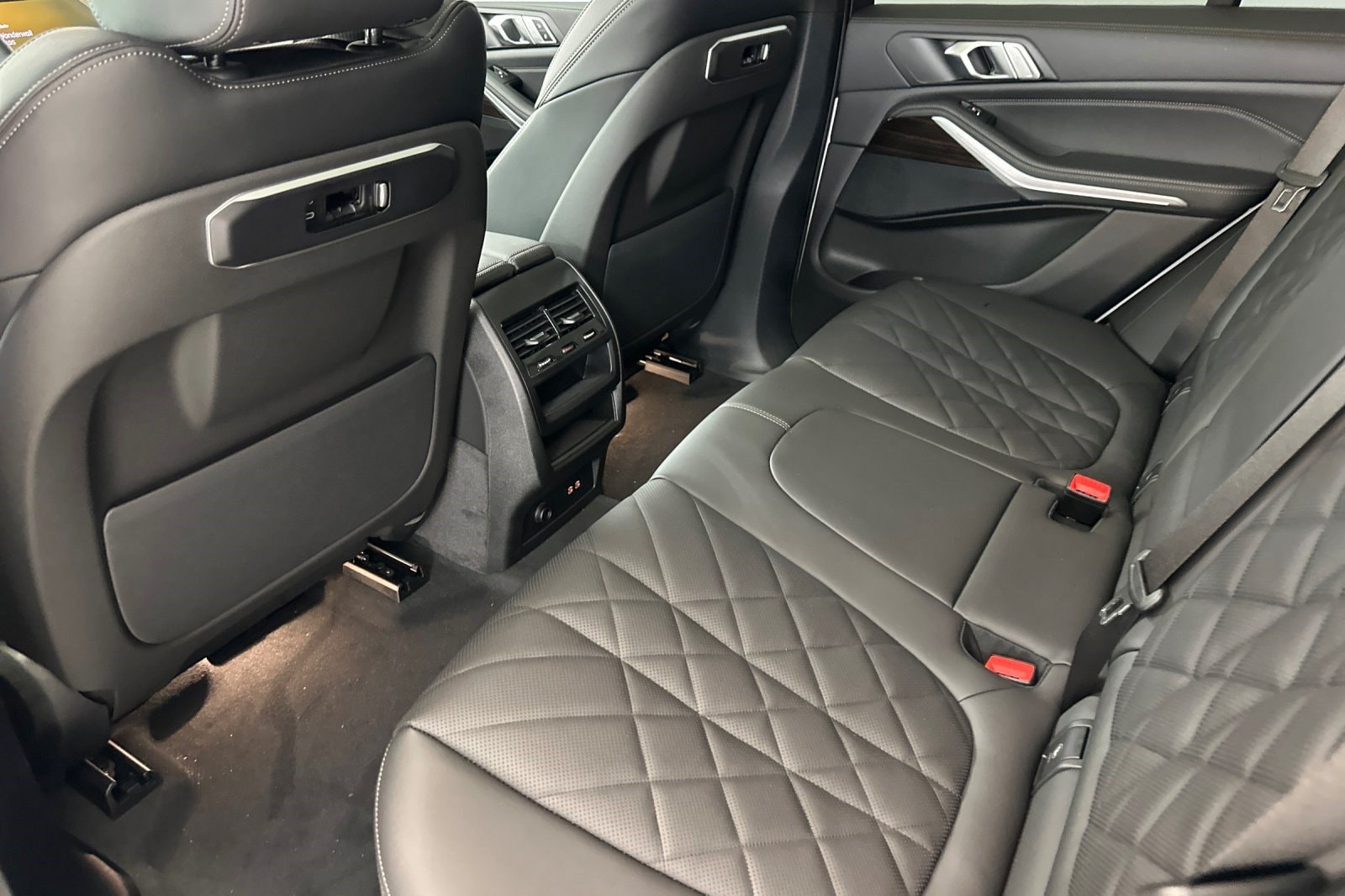2026 BMW X5 40i - Photo 21