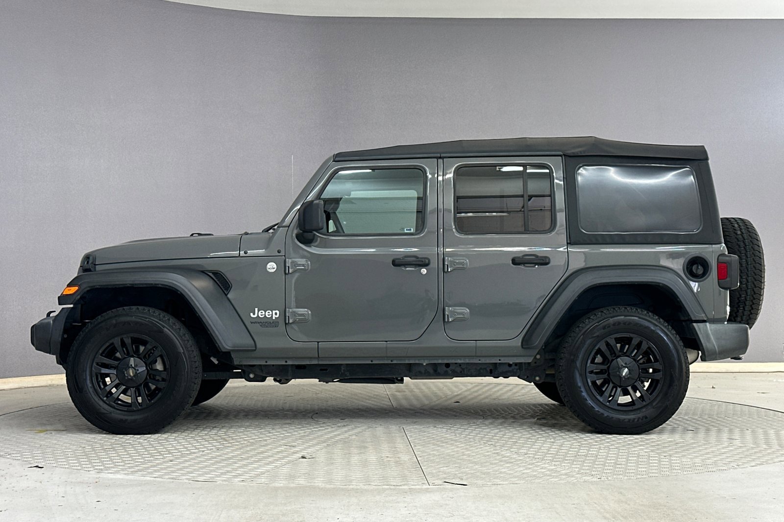 2020 Jeep Wrangler Unlimited Sport photo 2