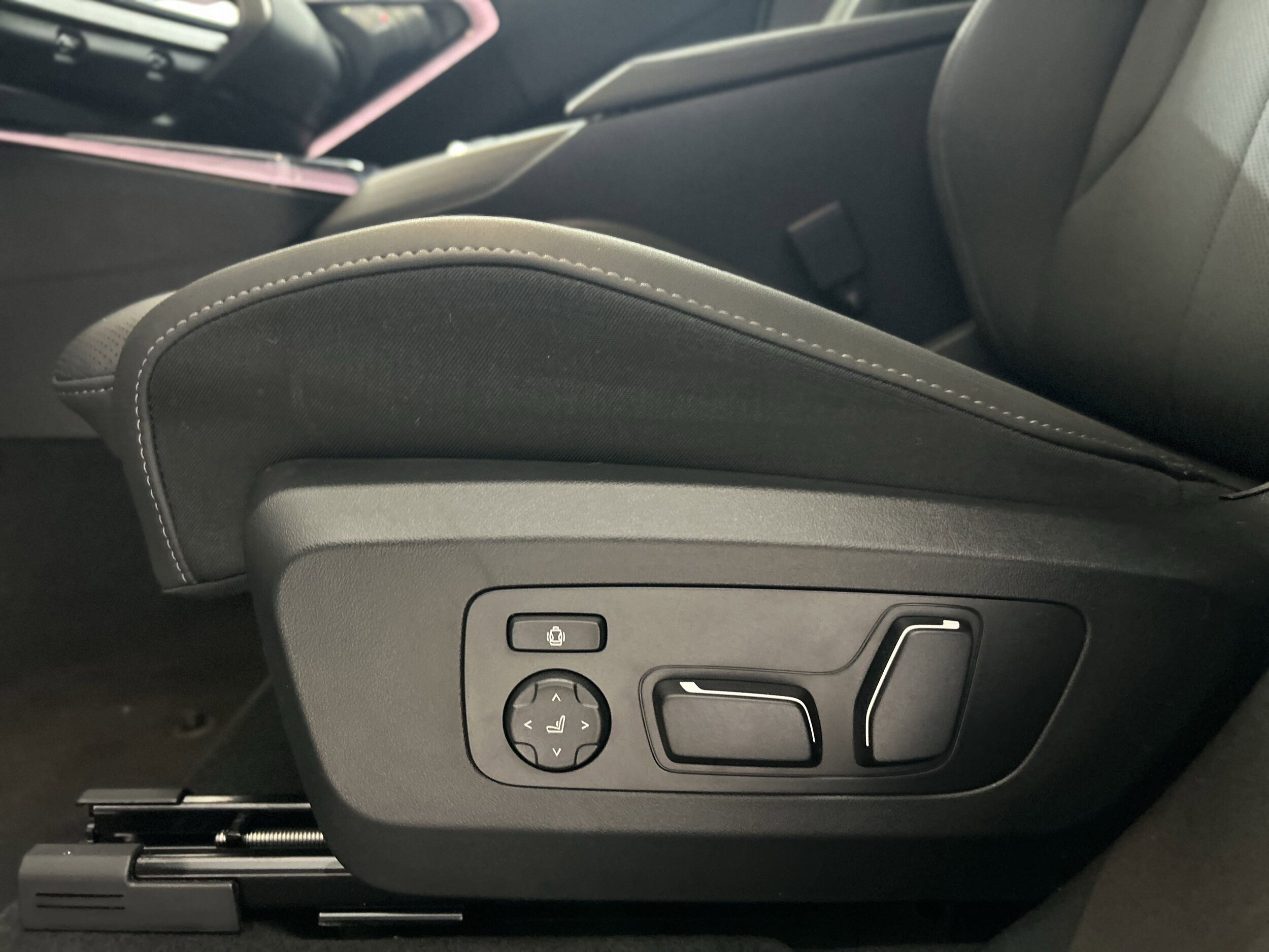 2025 Bmw X3 30x Drive photo 2