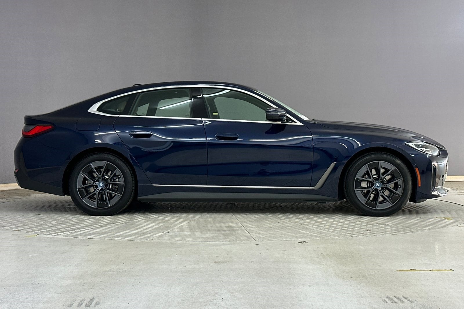 2023 BMW i4 eDrive35 photo 6