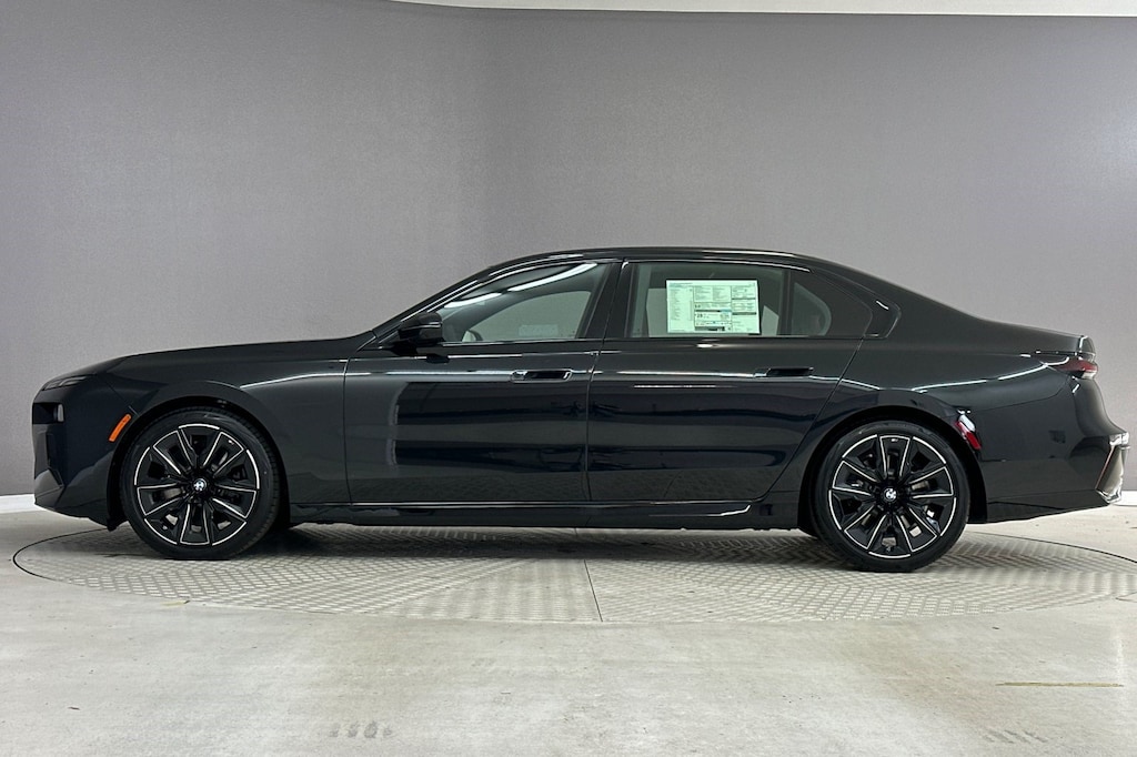 New 2026 BMW 740i Sedan